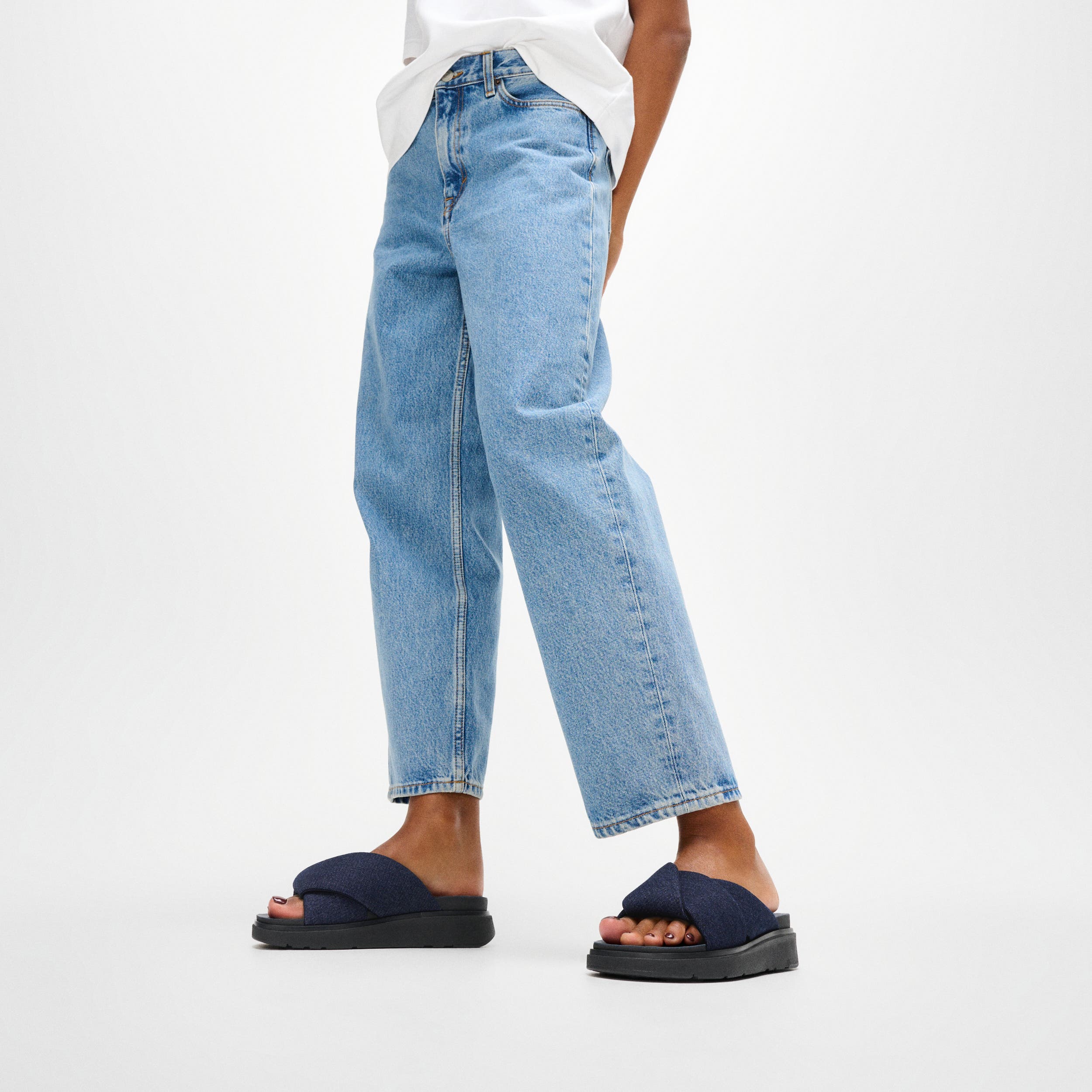 FitFlop Gen FF Folded Denim, Alternate, color, Dark Denim