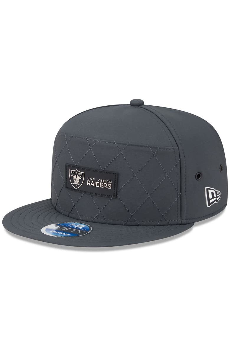 New Era Men's New Era Charcoal Las Vegas Raiders 2025 Sideline Cold Weather Split Panel 9FIFTY Snapback Hat, Main, color, 