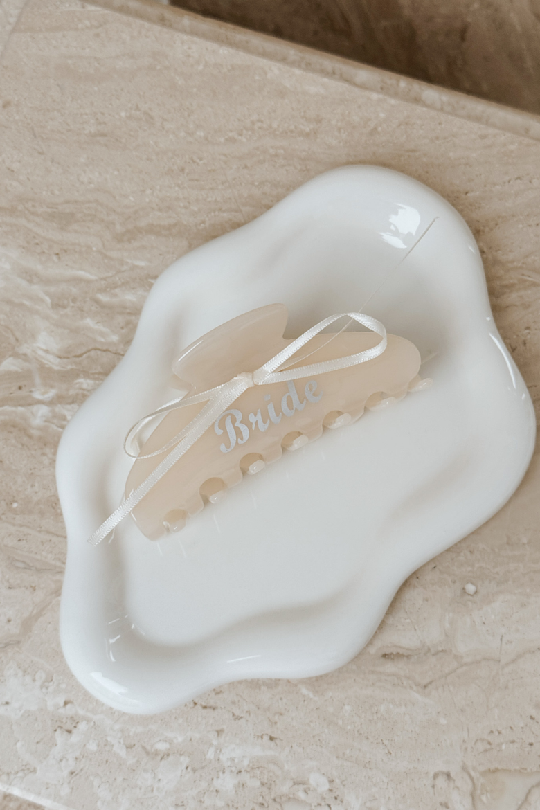 Sealed with a Bow Claw Clip, Alternate, color, Ivory