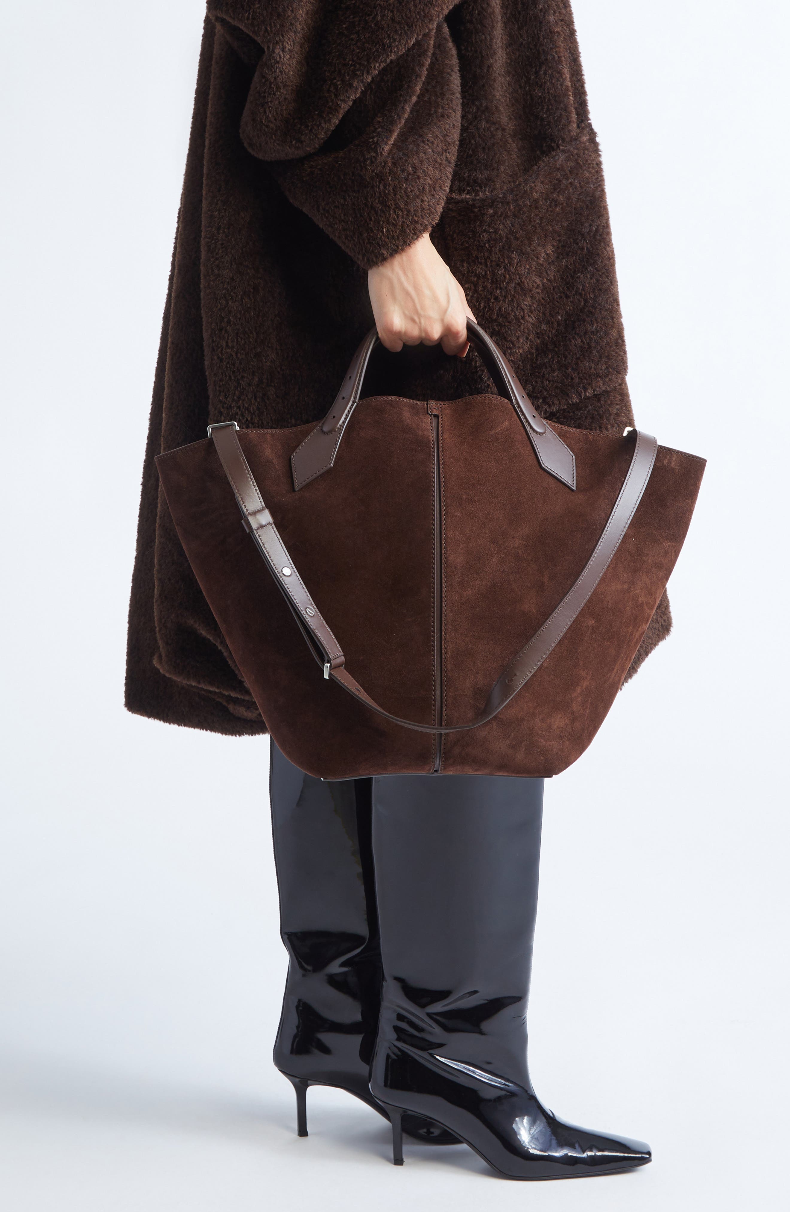 Large Chelsea Suede Tote, Alternate, color, CHOCOLATE