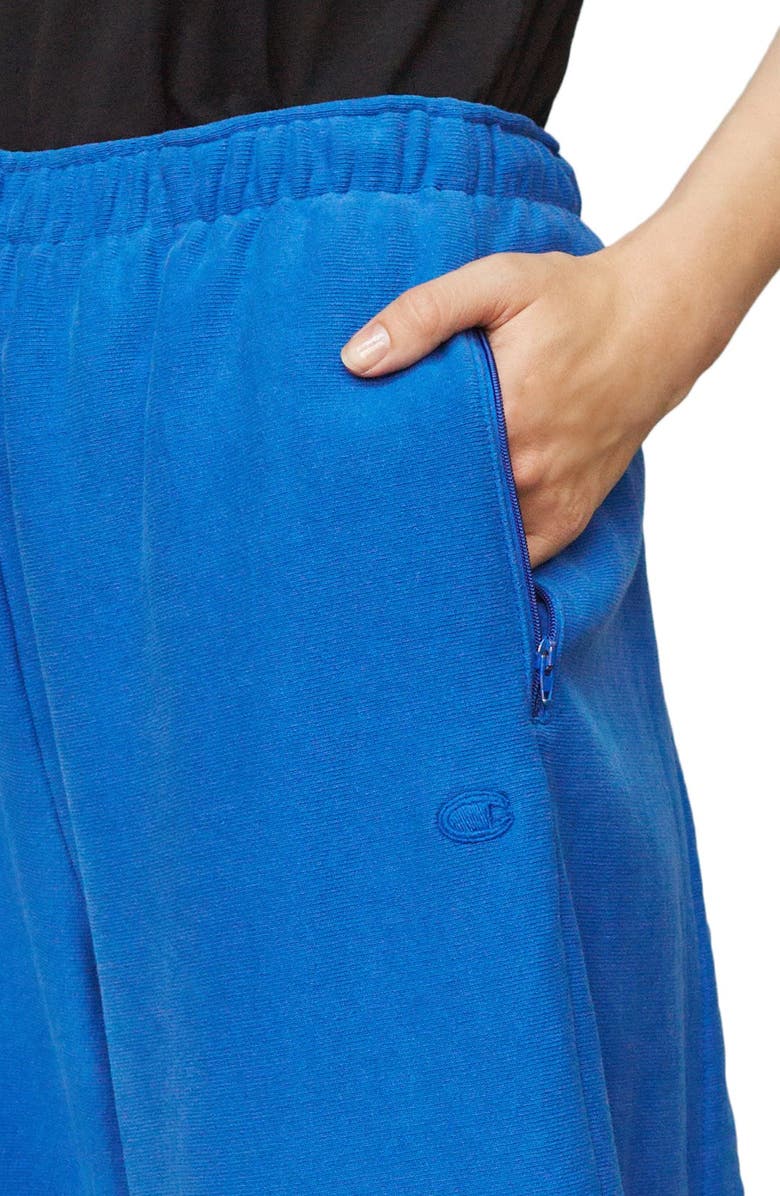 VETEMENTS x Champion Back Slit Shorts, Alternate, color,