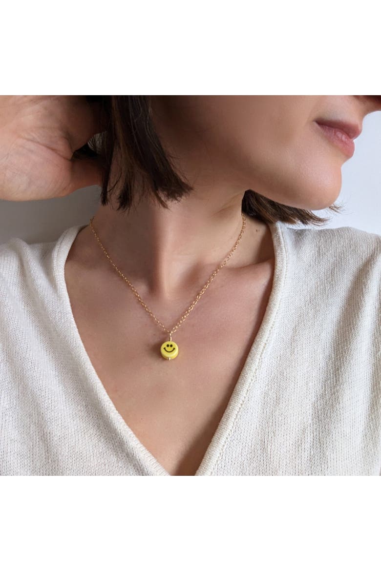 Charm Necklace, Alternate, color, Yellow smiley face