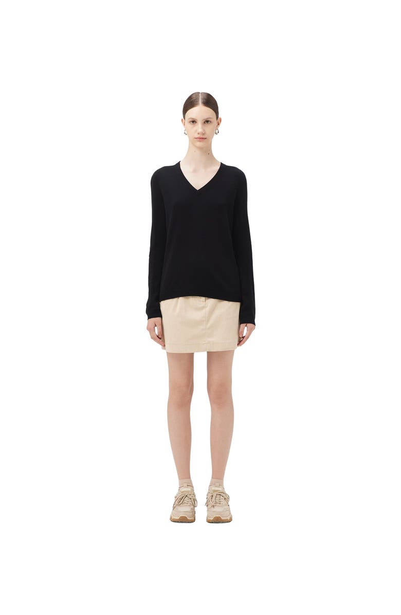 GOBI Mongolian Cashmere Essential Cashmere V-Neck Sweater, Alternate, color, Black