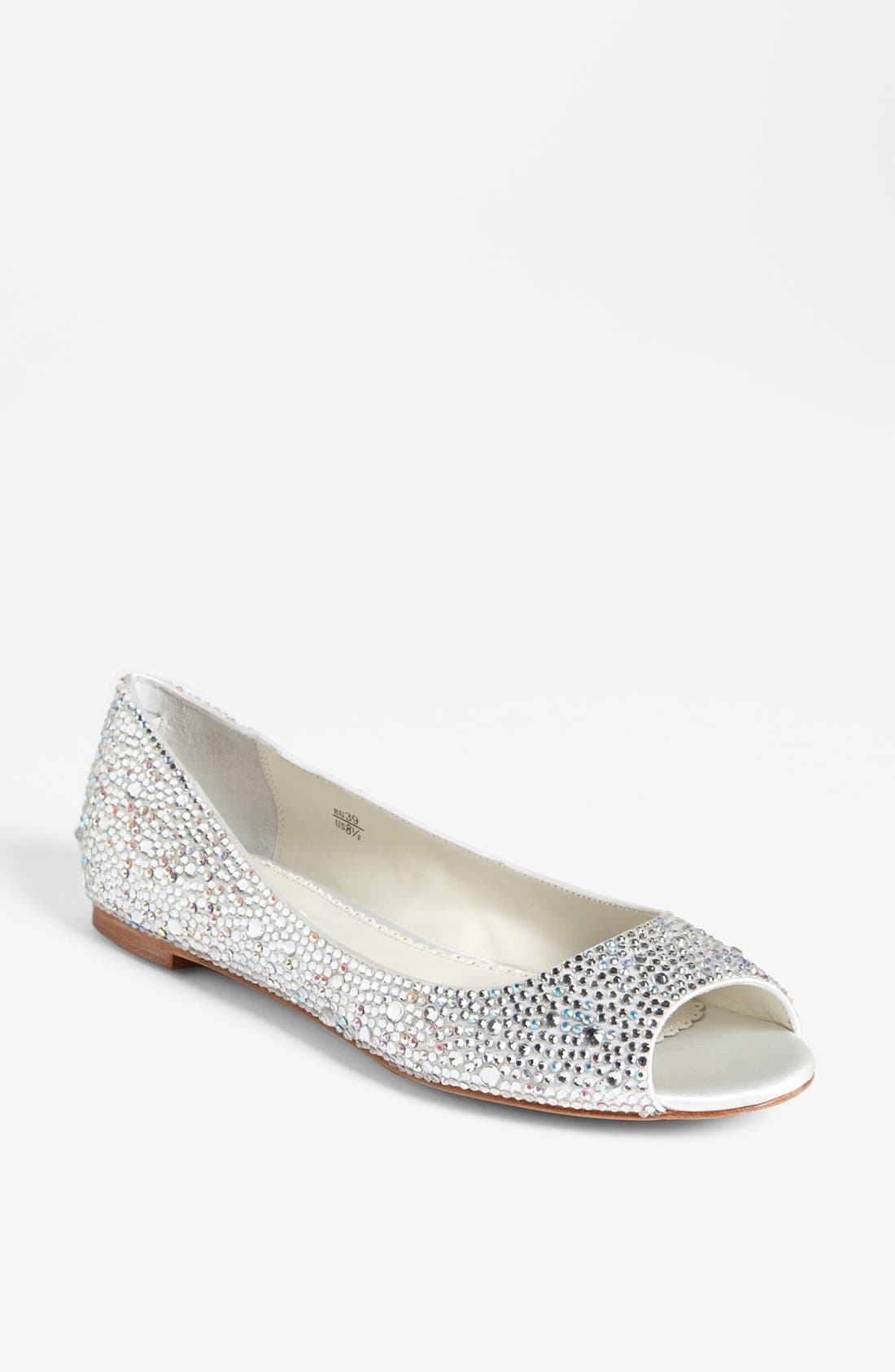 Benjamin Adams London Flat, Main, color, 