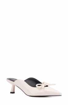 TORGEIS Tamyra Pointed Toe Pump