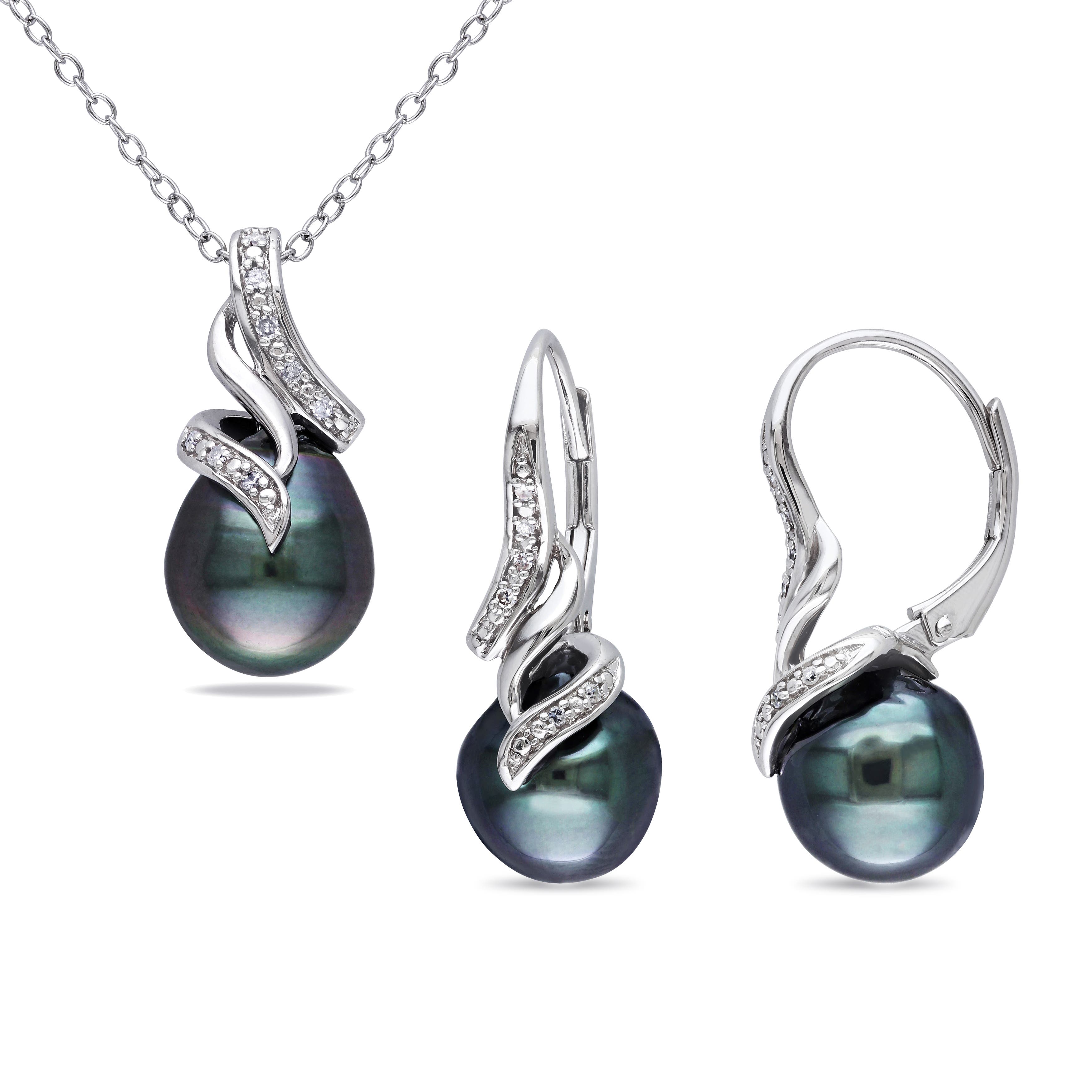 selected Tahitian Pearl