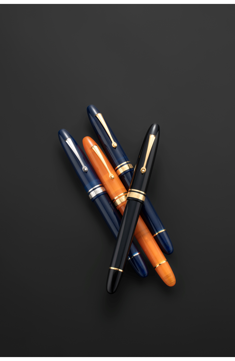 OMAS Ogiva Blu with Gold Trim Fountain Pen, Alternate, color, Blue Fine