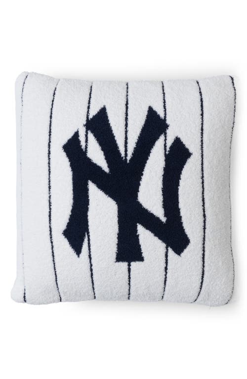 BAREFOOT DREAMS BAREFOOT DREAMS COZYCHIC® NEW YORK YANKEES ACCENT PILLOW
