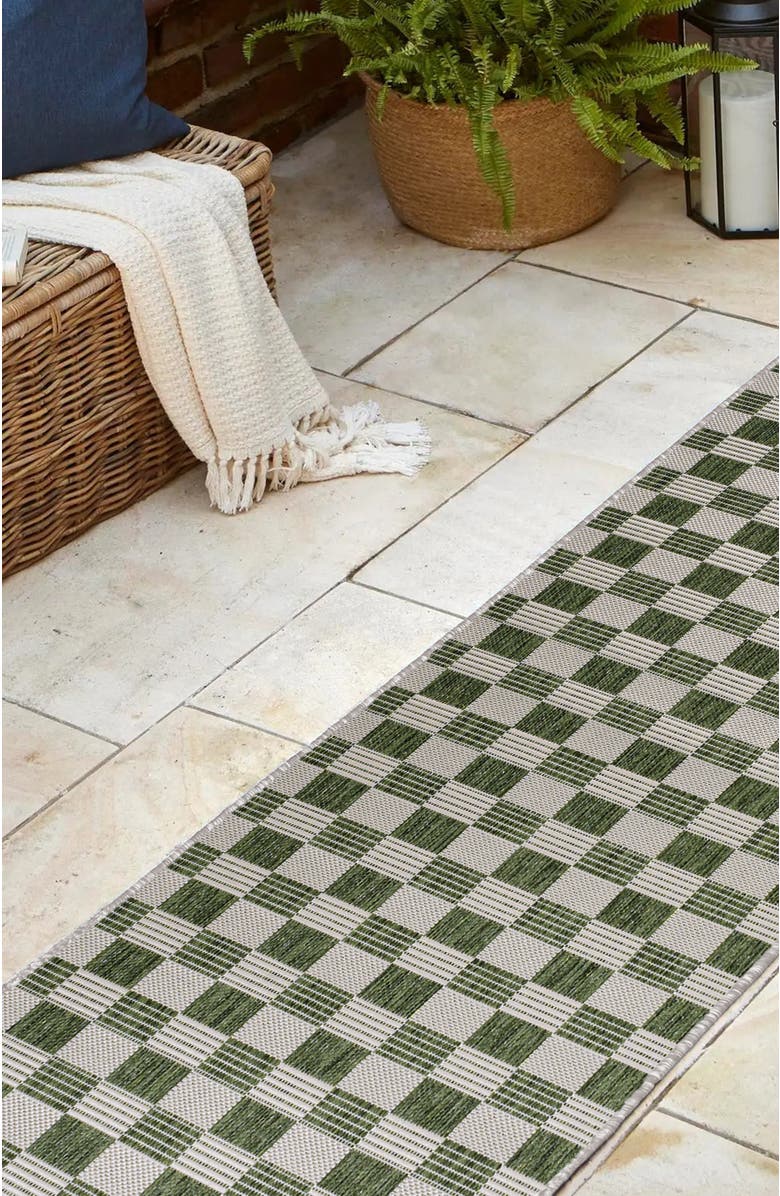 JONATHAN Y Aimee Traditional Cottage Checkerboard Indoor/Outdoor Area Rug, Alternate, color, Green/Cream