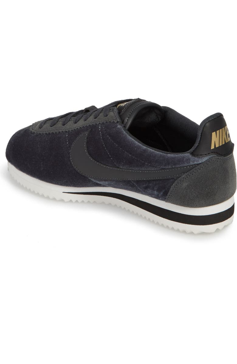 Nike Classic Cortez SE Sneaker, Alternate, color,