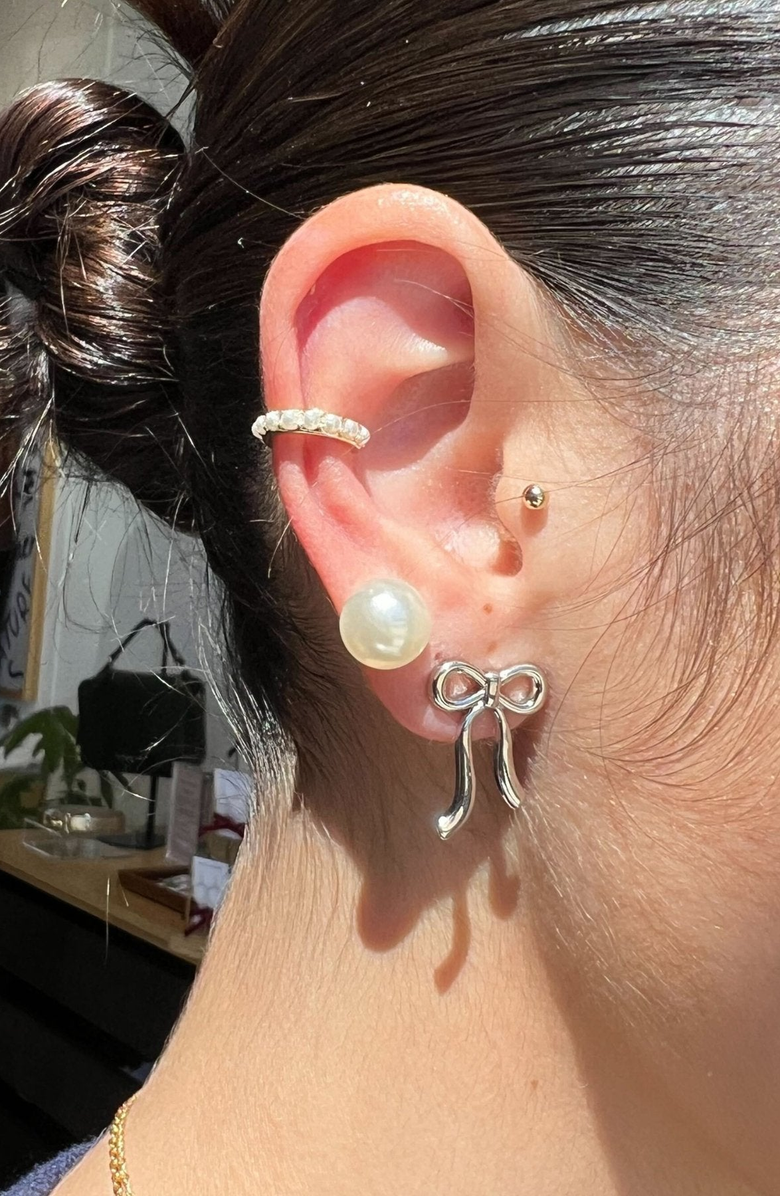 Nickel & Suede Vintage Bow Stud Earrings, Alternate, color, Silver