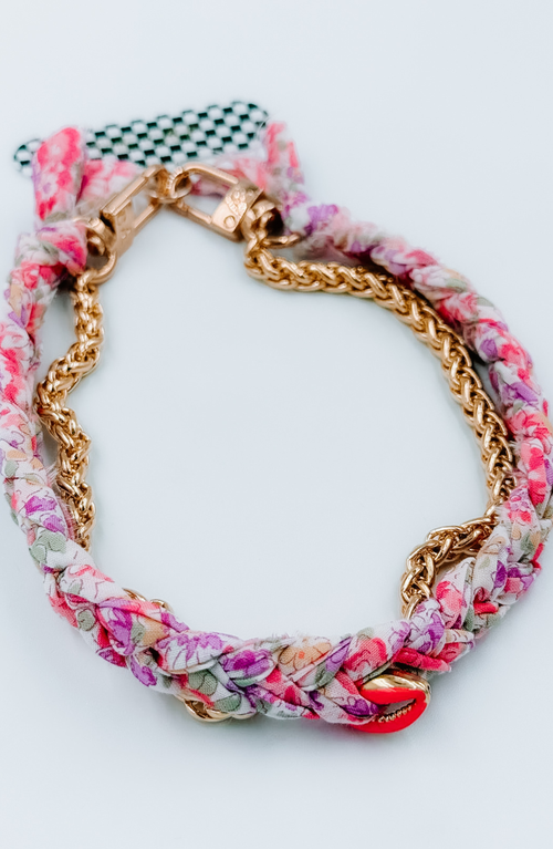 The Cæp Universal Wristlet In Pink