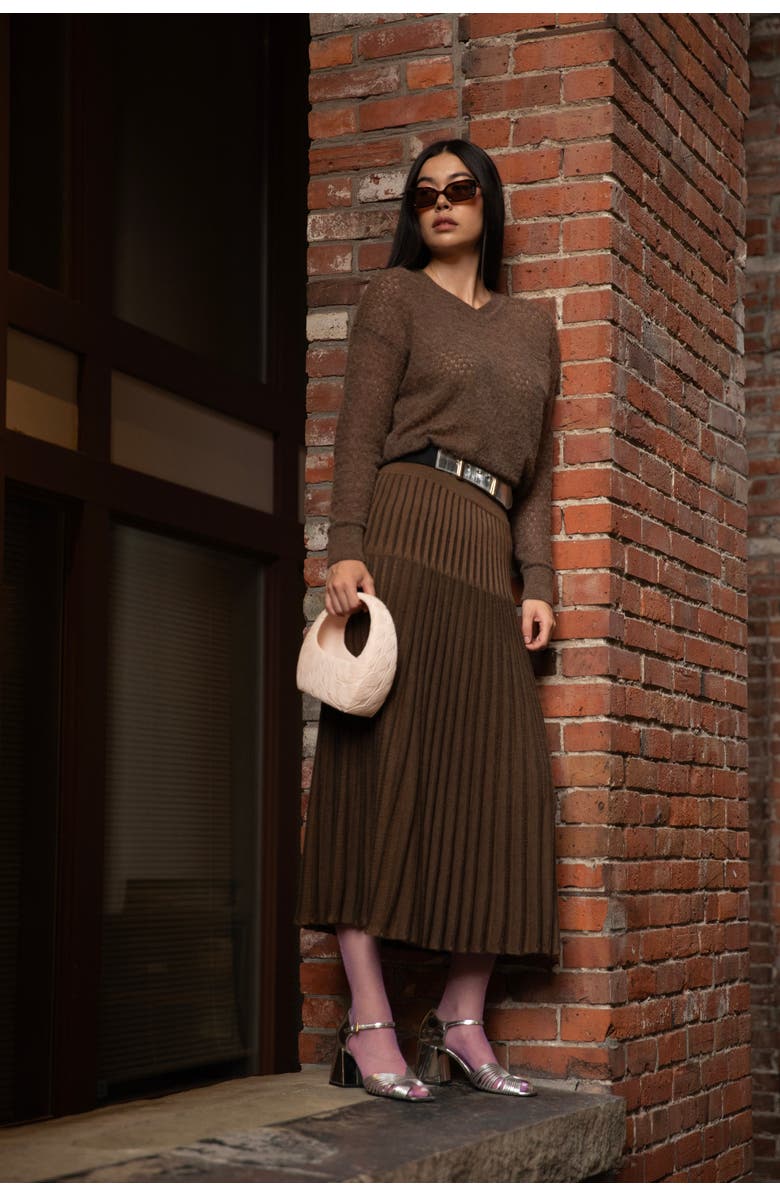 SSKEIN Lacey Pointelle Pullover, Alternate, color, Cedar