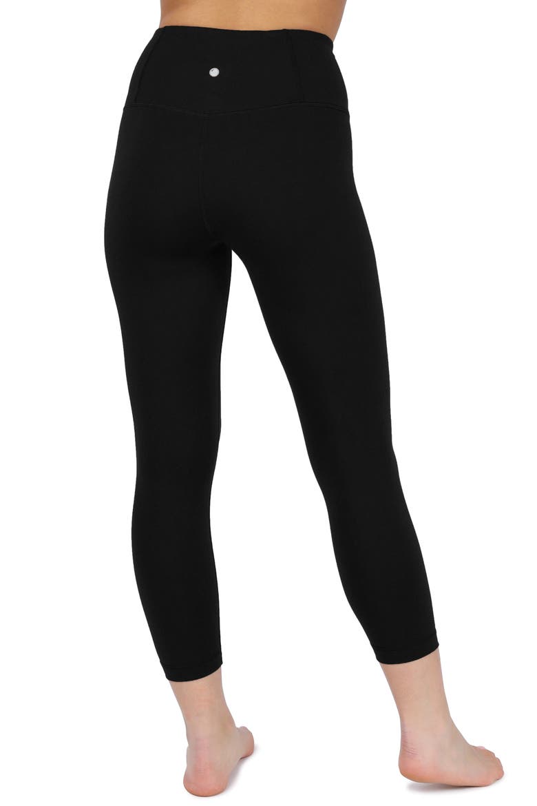 Powerflex High Rise Capri Leggings, Alternate, color, BLACK
