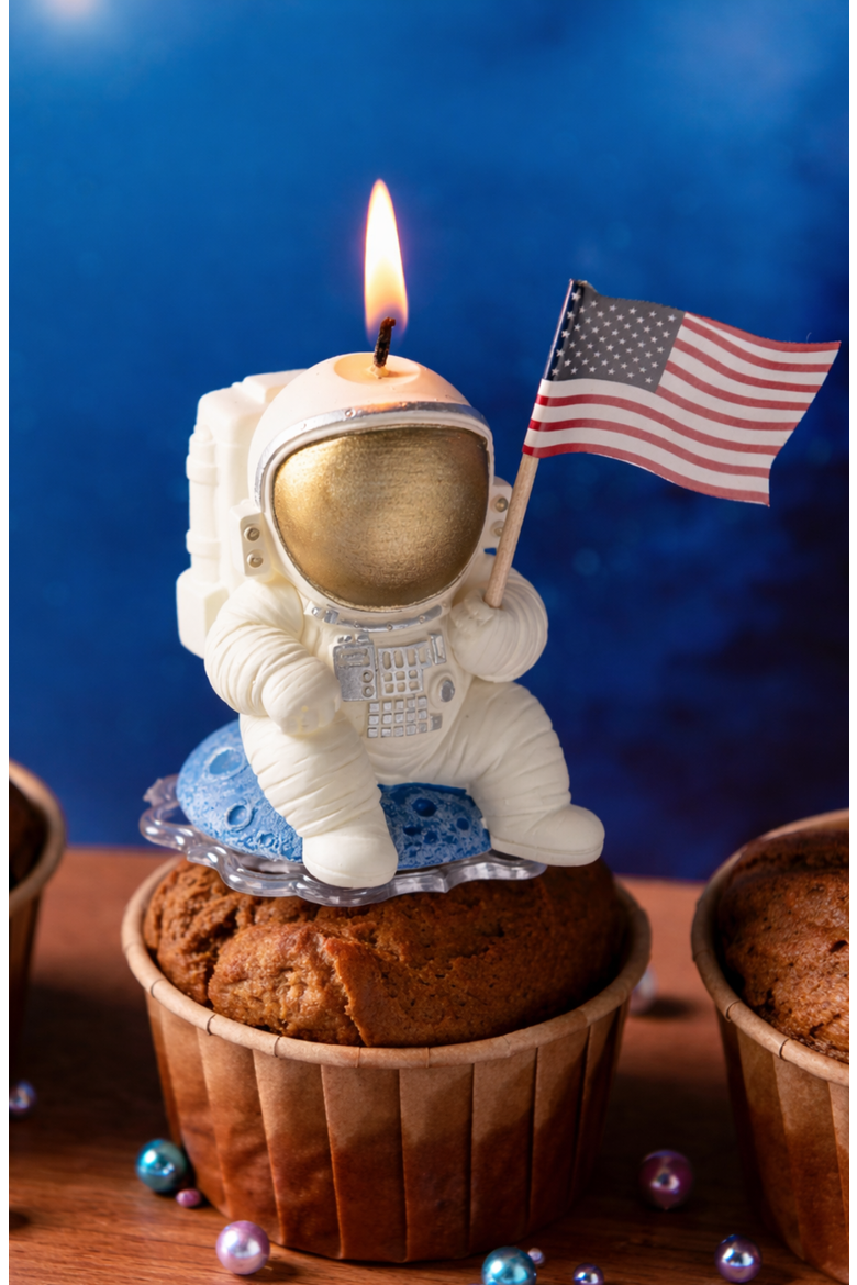 Astronaut Candle, Alternate, color, Astronaut