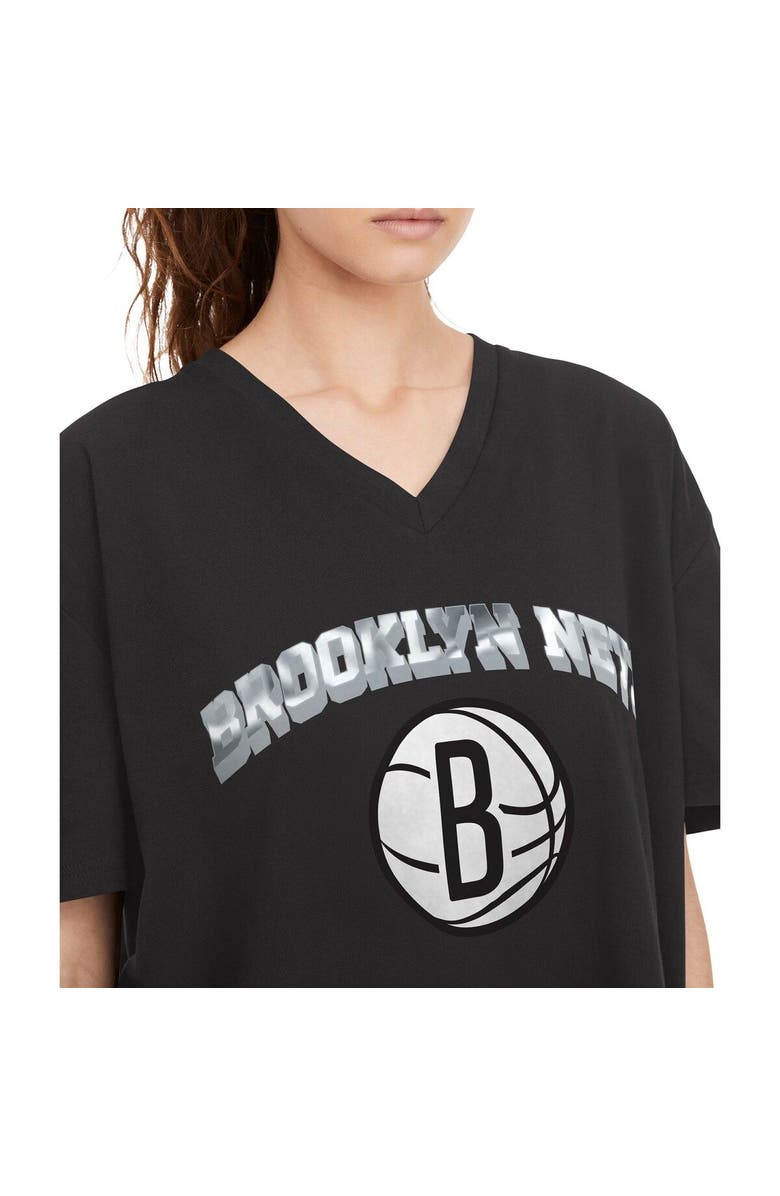 TOMMY JEANS Women's Tommy Jeans Black Brooklyn Nets Ashley V-Neck T-Shirt, Alternate, color, Black