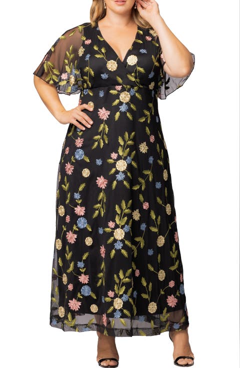 Embroidered Elegance Floral Gown (Plus Size)