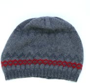 Portolano Cashmere slouchy hat in geometrical design