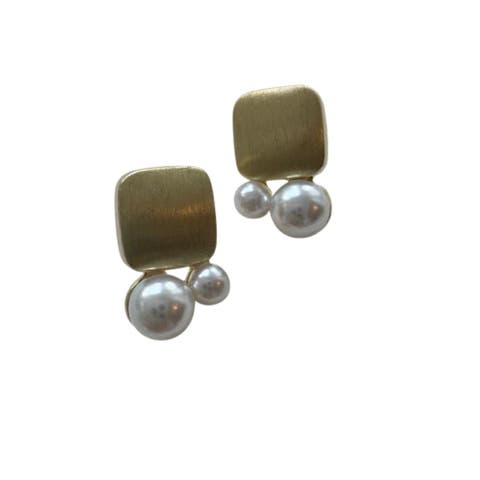Pearl and Gold Studs