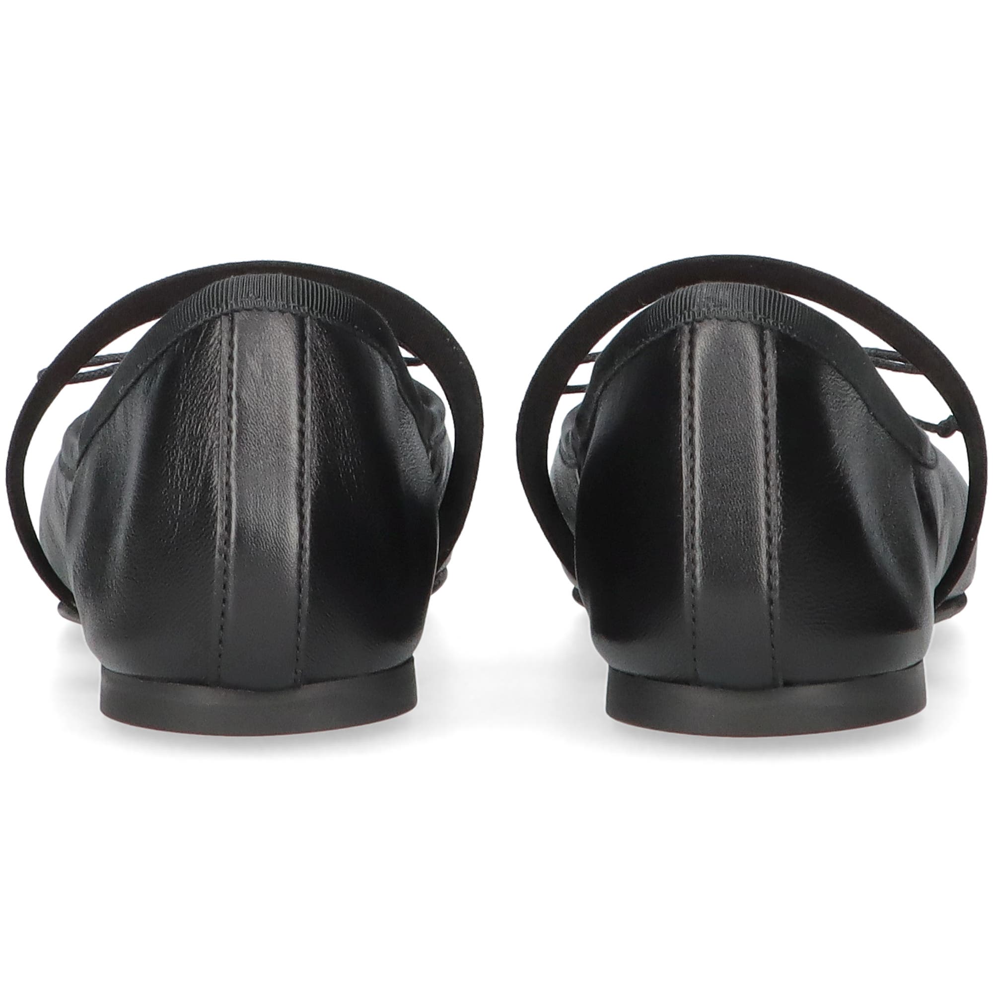 Pretty Ballerinas Round toe Mary Jane, Alternate, color, Black