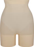SKIMS Everyday Sculpt Mid Thigh Shorts
