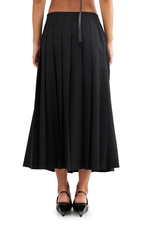Lioness Fame Pleated Midi Skirt In Onyx