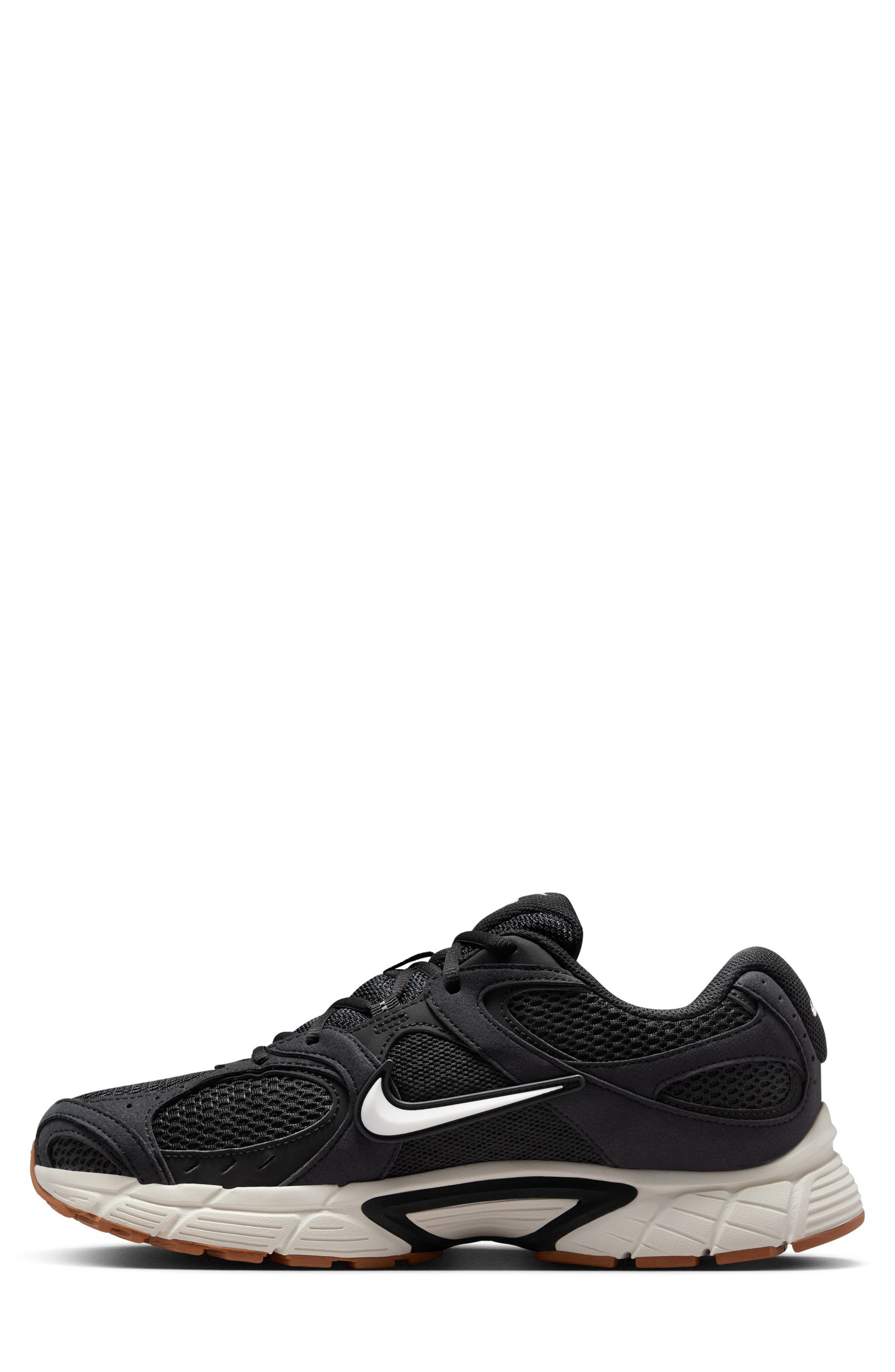 Nike V5 Runner Sneaker, Alternate, color, Black/ Gum Med Brown