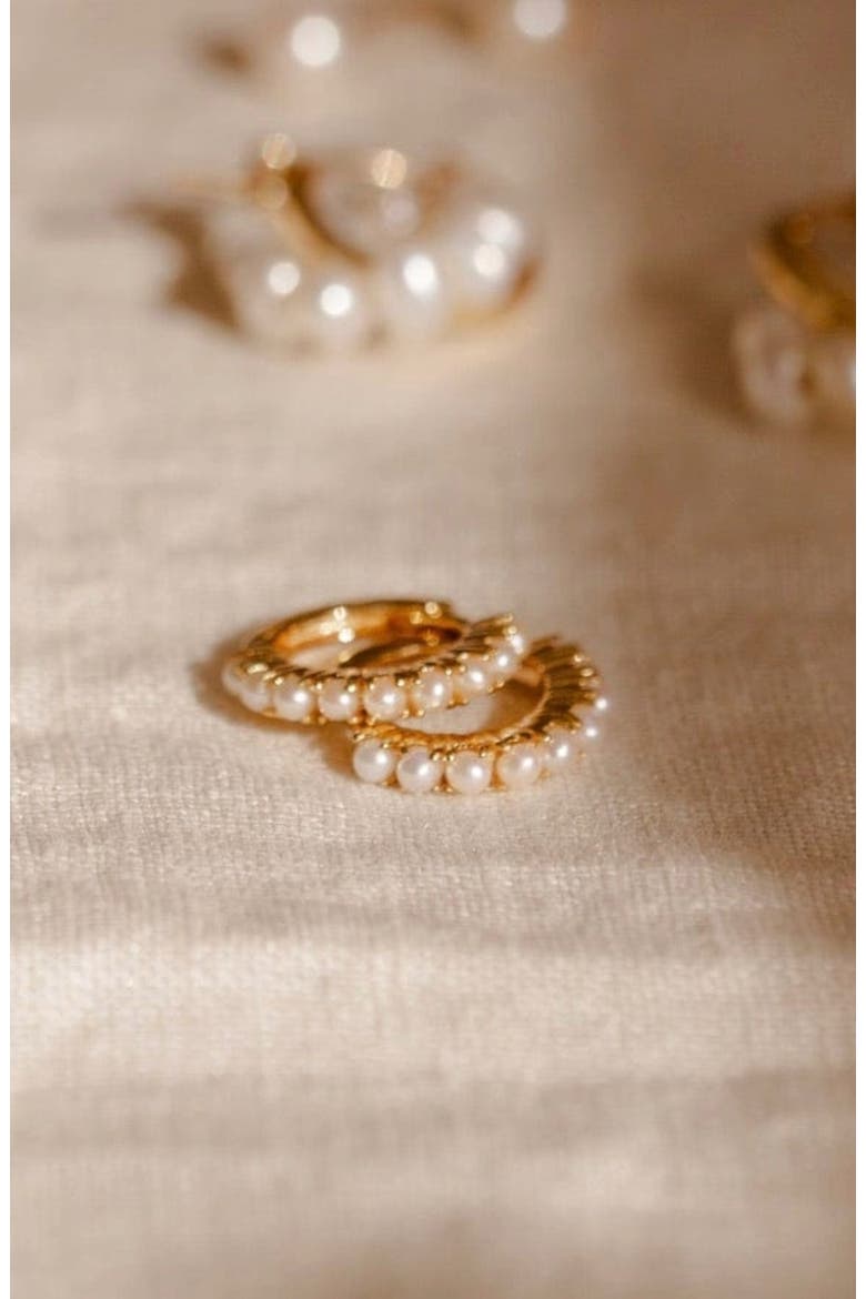 Pearl Huggie Hoop Earrings, Alternate, color, Gold Vermeil