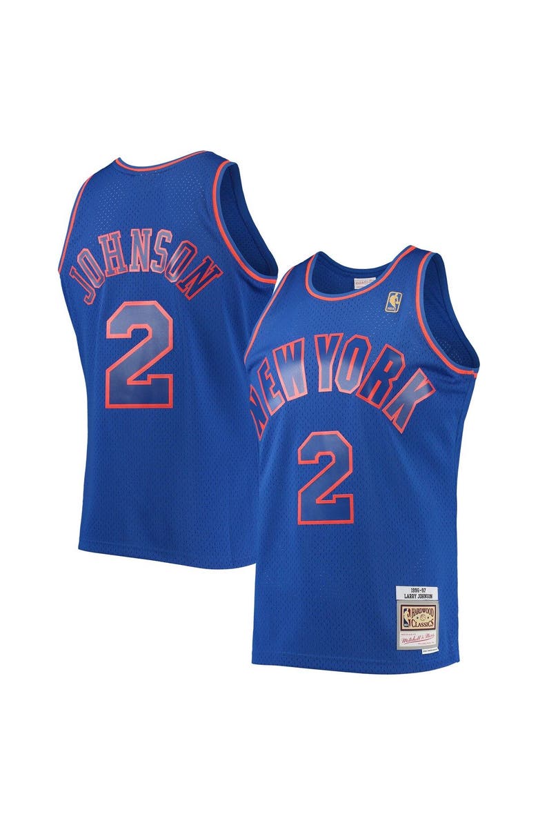 Mitchell & Ness Men's Mitchell & Ness Larry Johnson Blue New York Knicks 1996/97 Hardwood Classics Swingman Jersey, Main, color, 