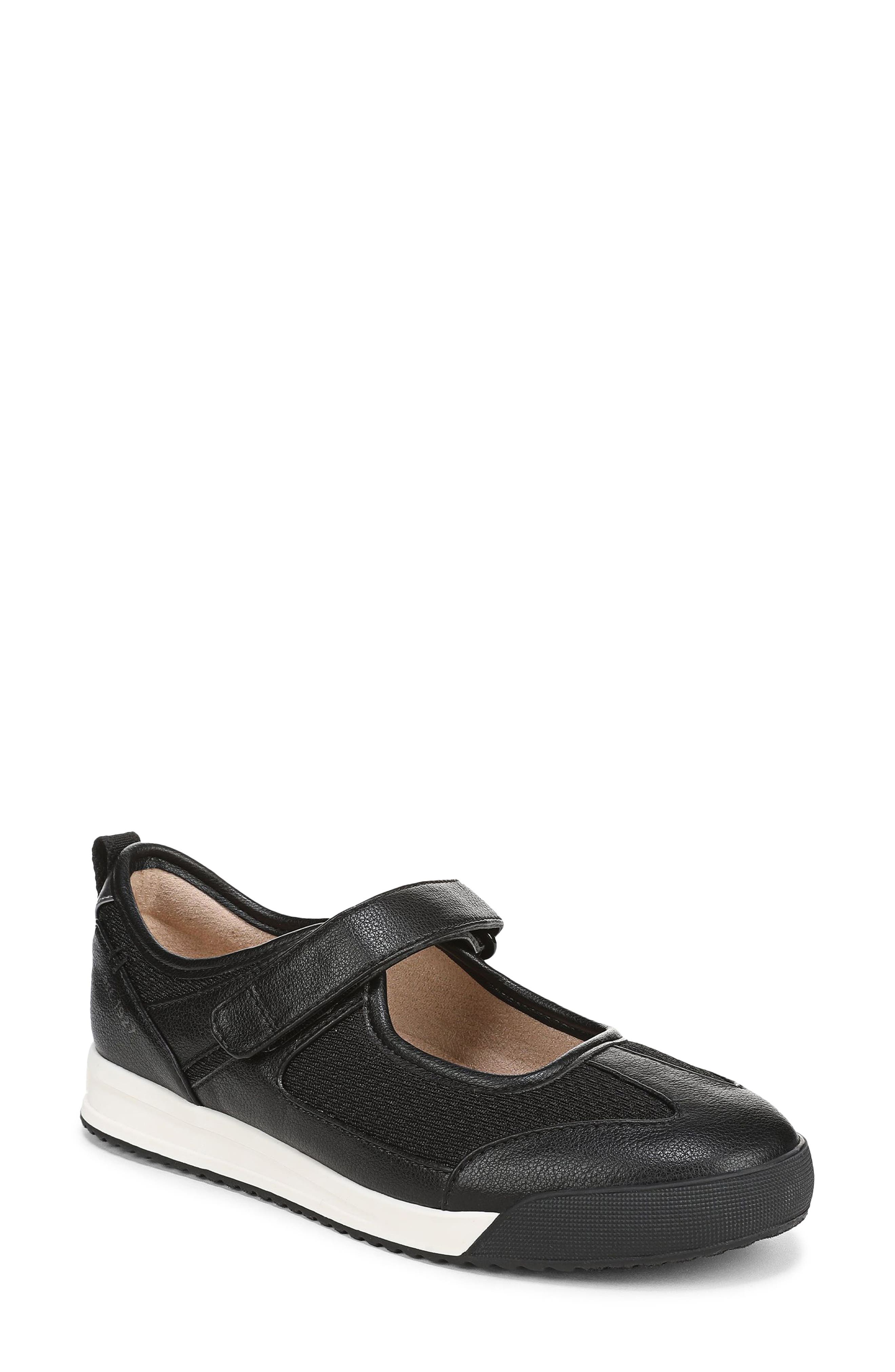 Naturalizer Greta Mary Jane Sneaker