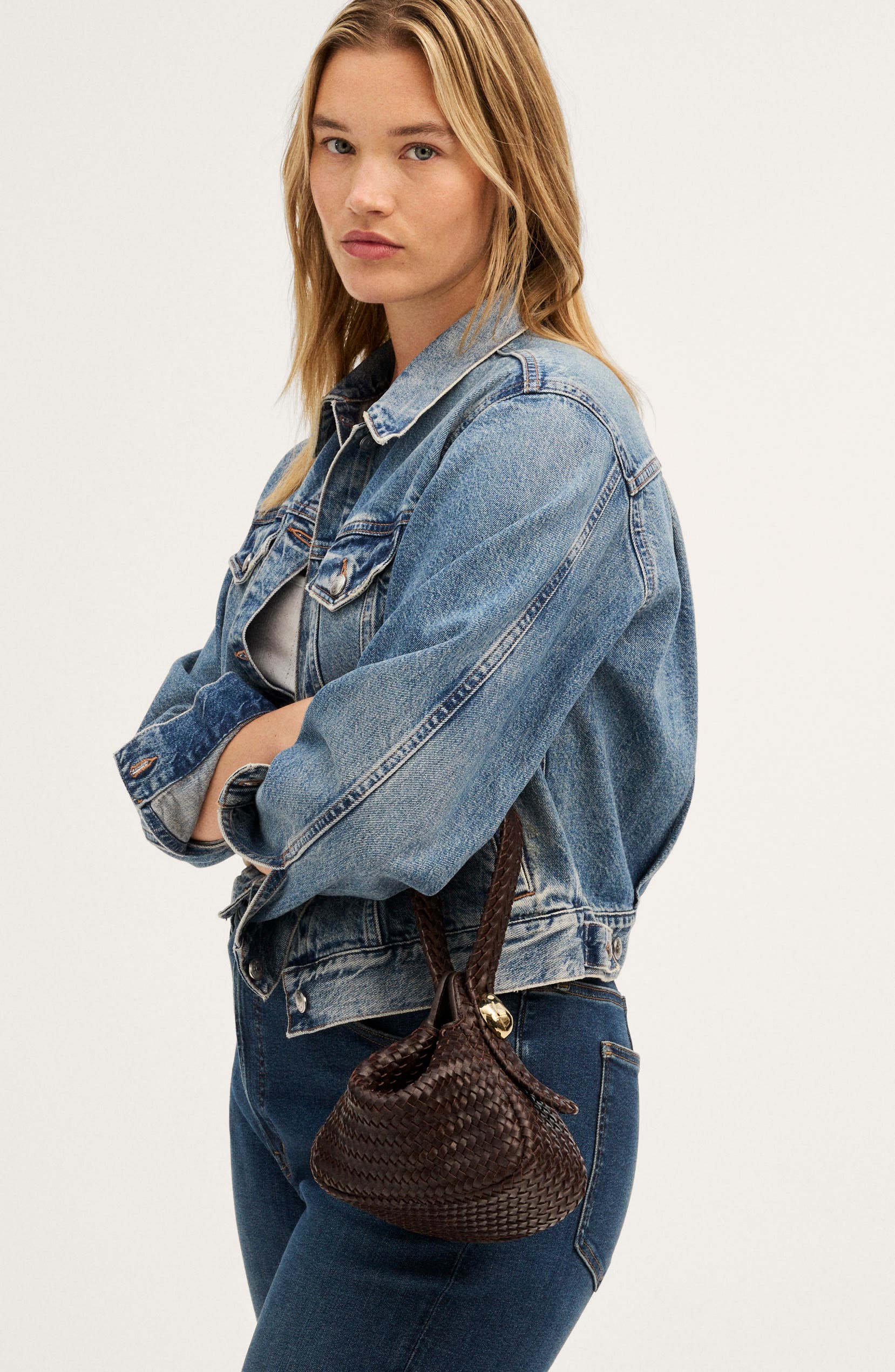 The Sculpted Metal Woven Leather Wristlet Bag, Alternate, color, COFFEE BEAN
