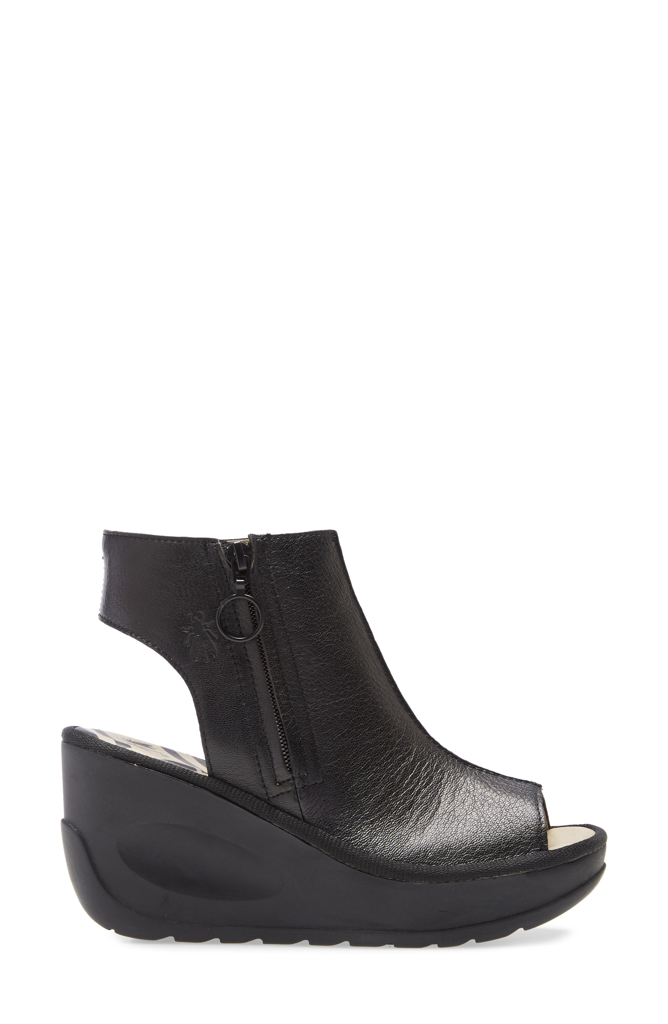 Fly London Jape Wedge Sandal, Alternate, color, 