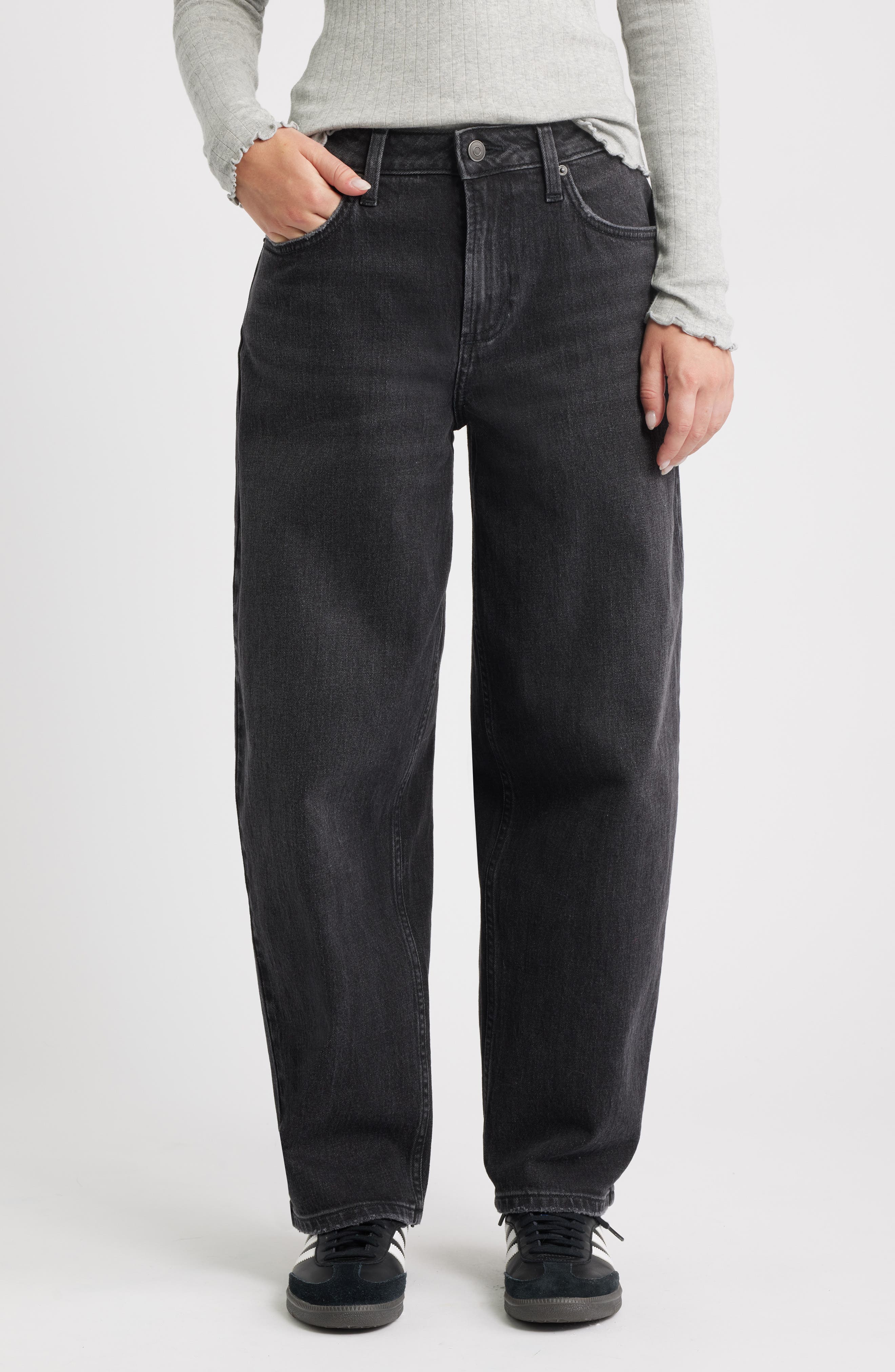 BP. Mid Rise Baggy Barrel Jeans