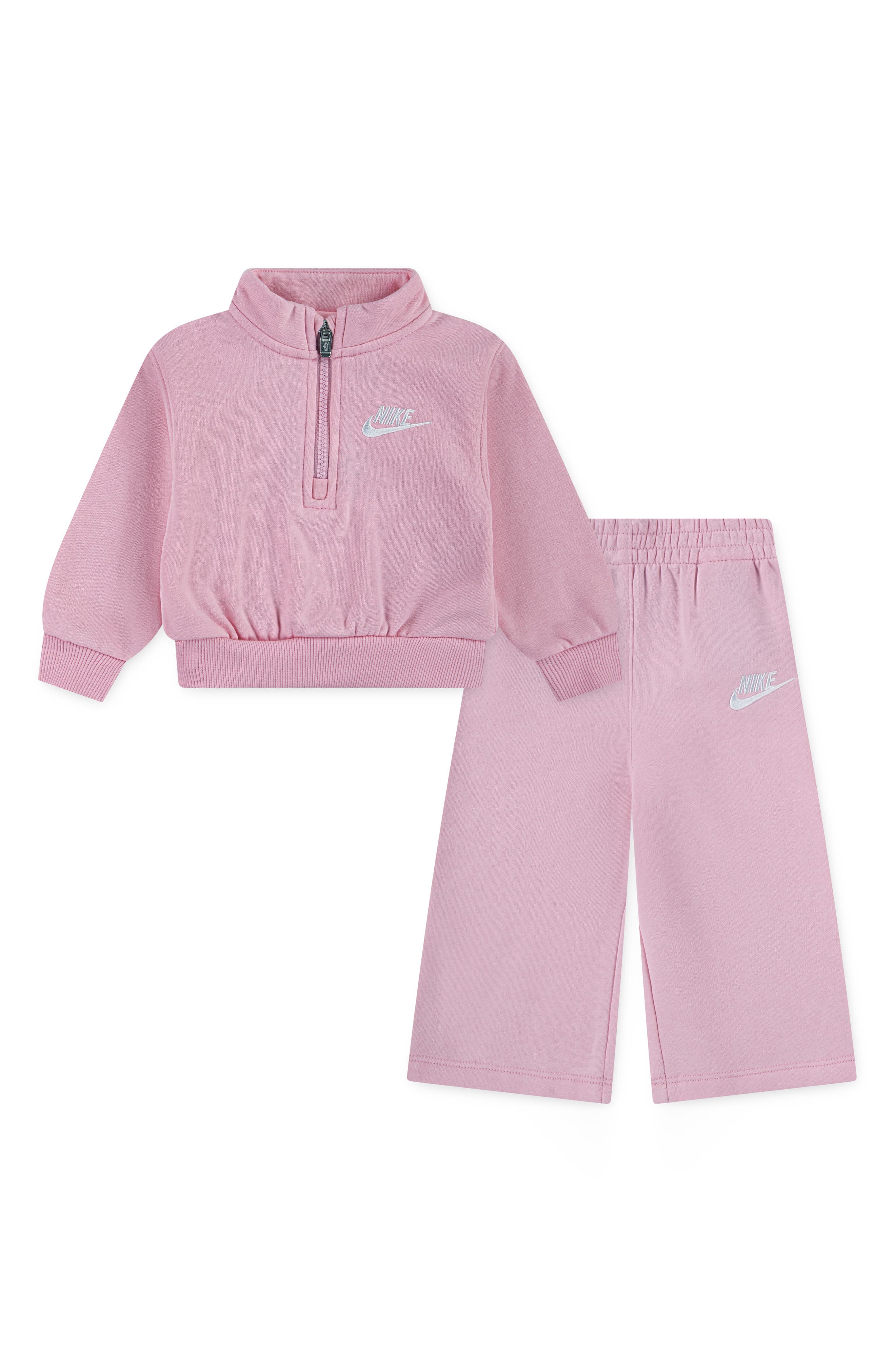 Club Essentials Fleece Half Zip Pullover & Sweatpants Set