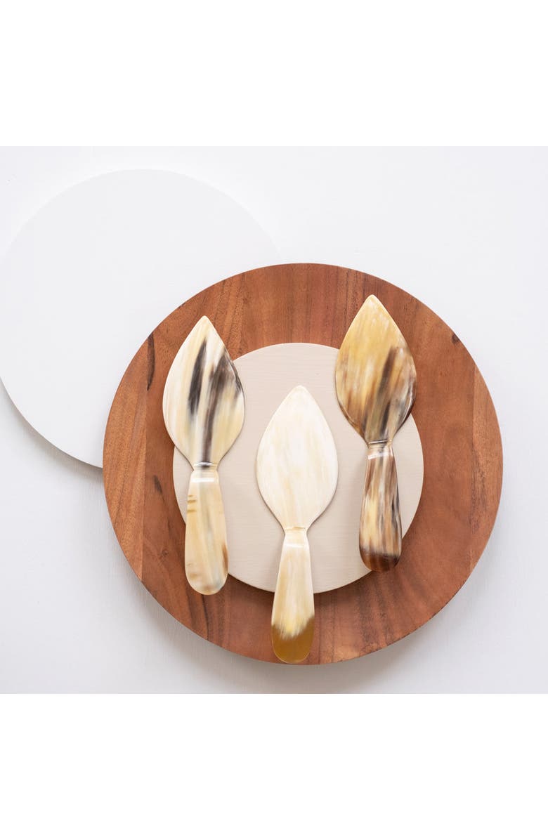 Maadili Collective Horn Cake Server, Main, color, Natural