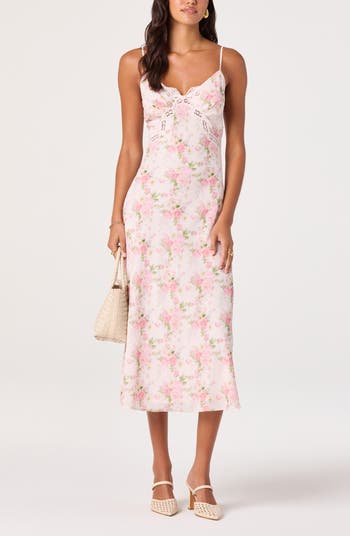 【ララ】Lace Trimmed Floral Dress ASTR the Label Liran Floral Lace Trim Midi Dress | Nordstrom