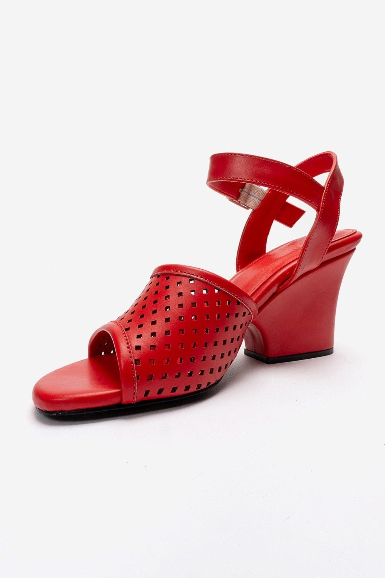 Hervon Block Heel Ankle Strap Sandal, Alternate, color, Red