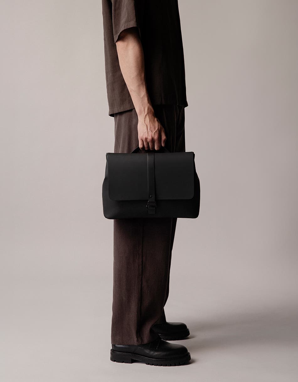 Spläsh Crossbody Large 14", Alternate, color, Black