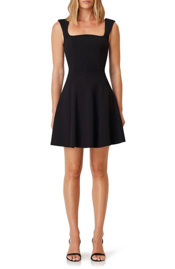 Elliatt Sonnet Skater Dress In Black