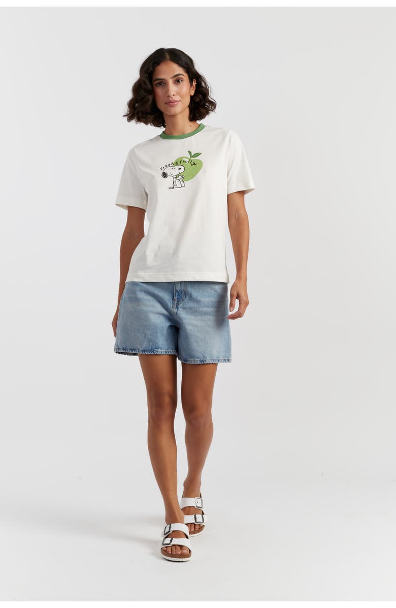 Chinti & Parker Snoopy Apple T-Shirt, Alternate, color, Cream