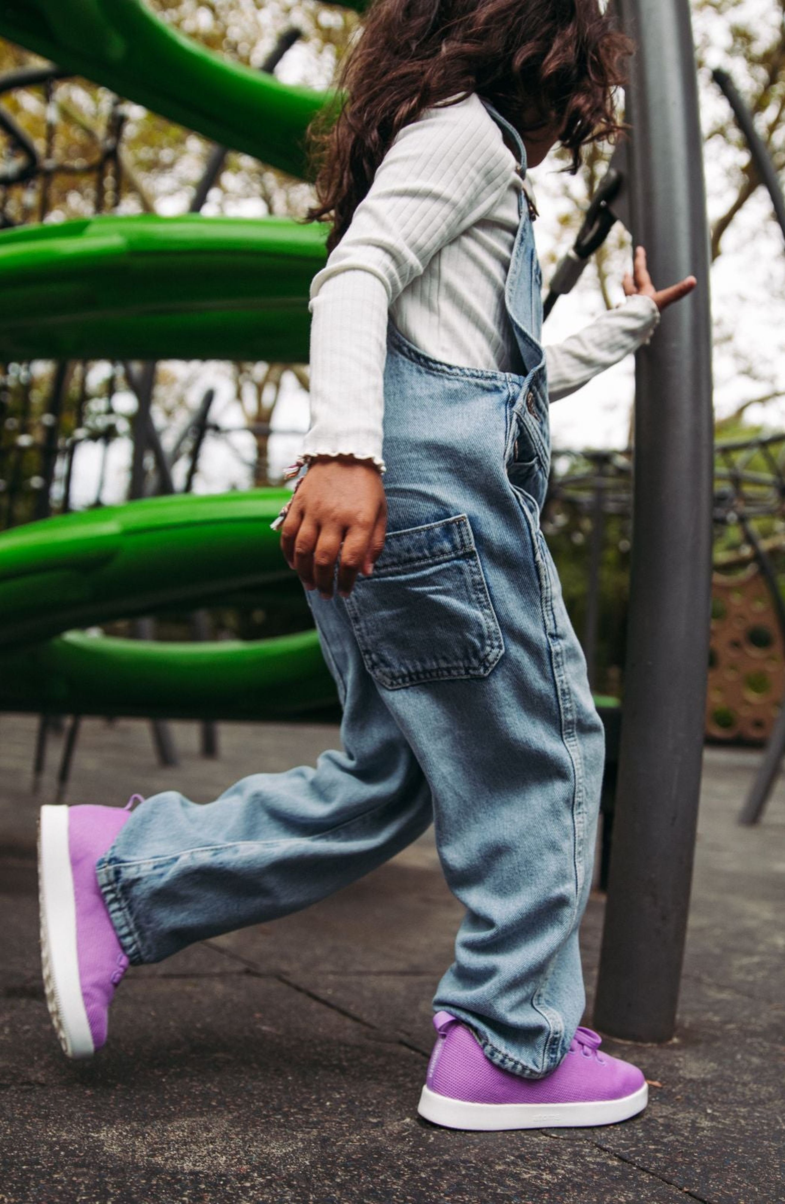 Atoms Model 123 Sneakers, Alternate, color, 