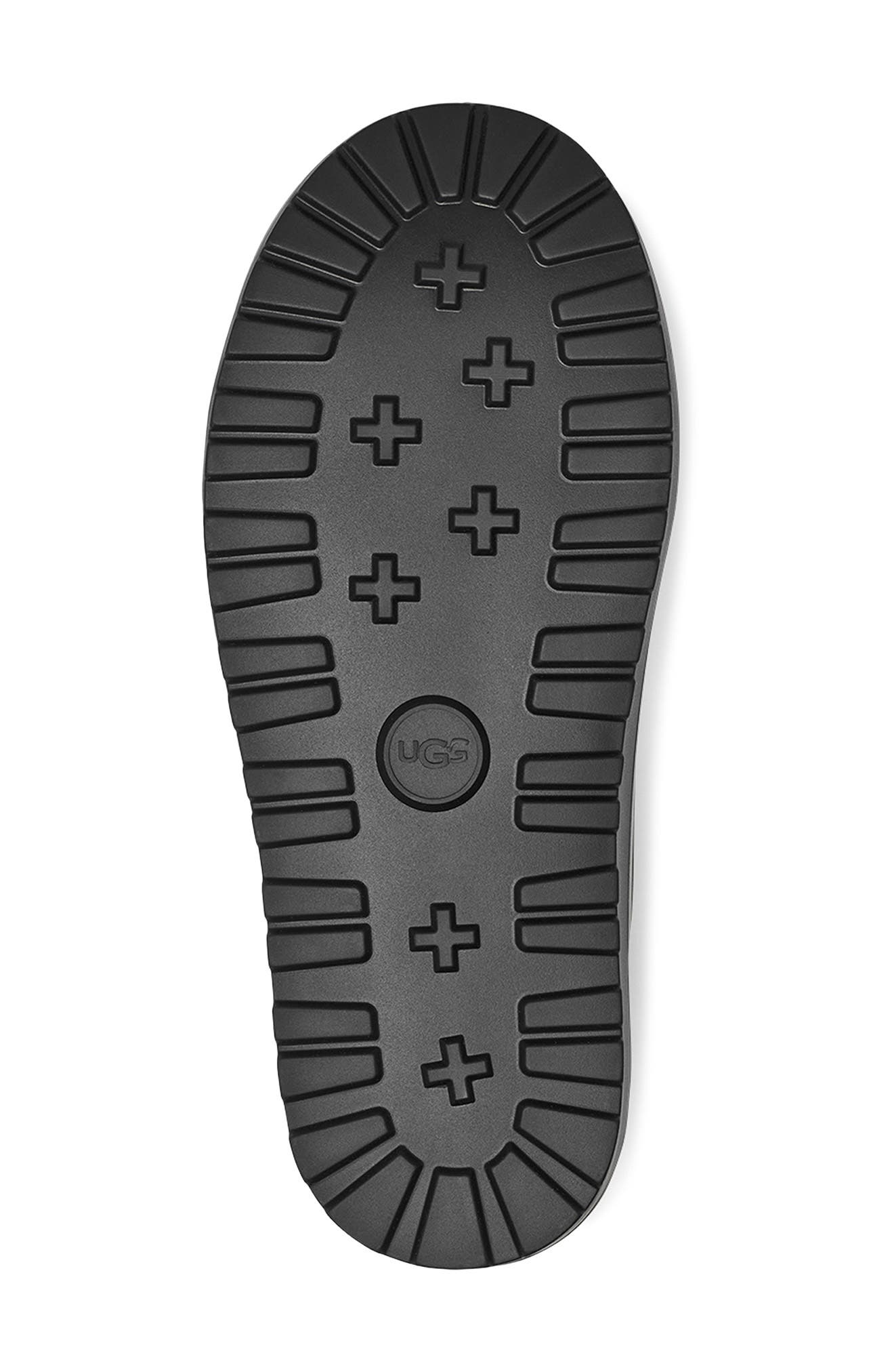 UGG<sup>®</sup> Classic Maxi Toggle Bootie, Alternate, color, 