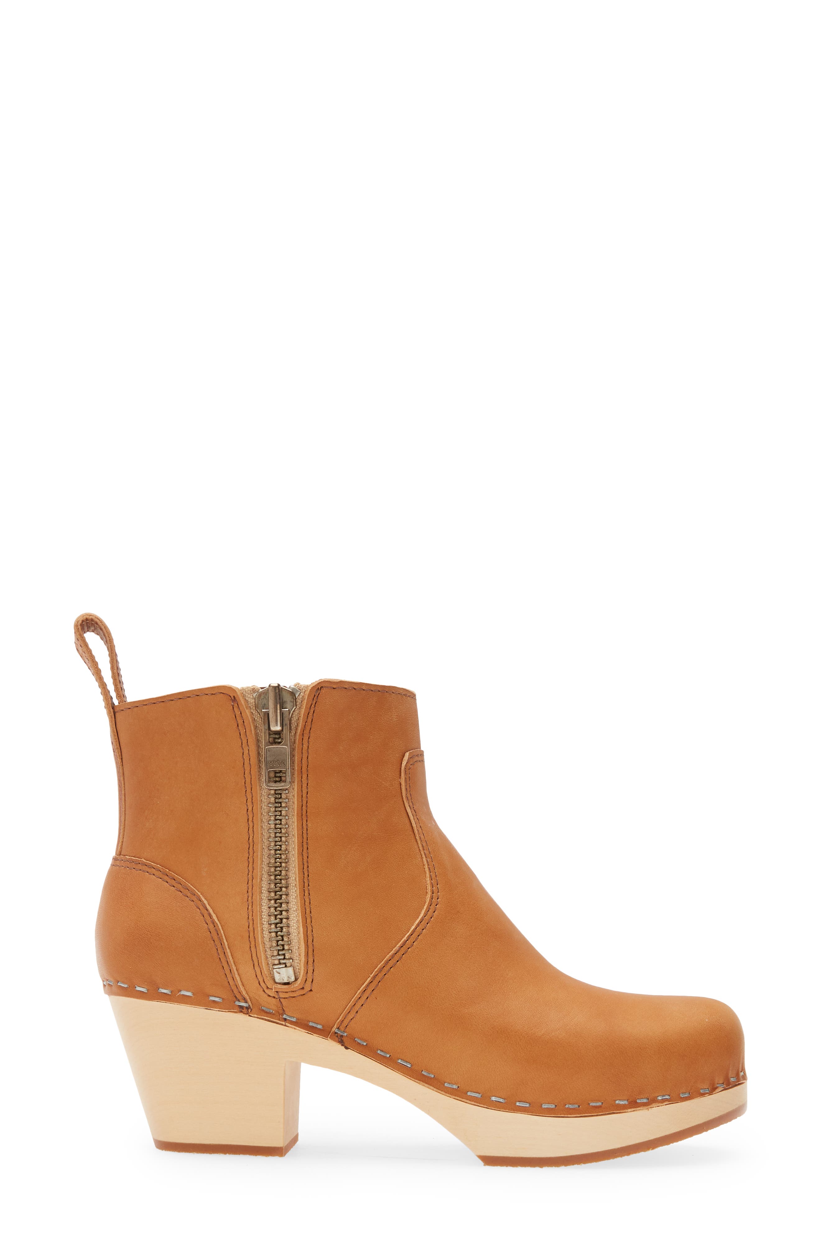 Zip It Emy Clog Bootie, Alternate, color, NATURE