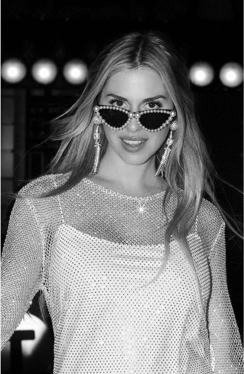 Untamed Petals Times Square Sunnies, Alternate, color, Black