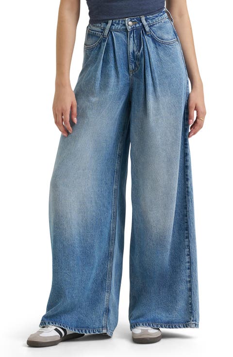 Slouchy Pleated Wide Leg Jeans