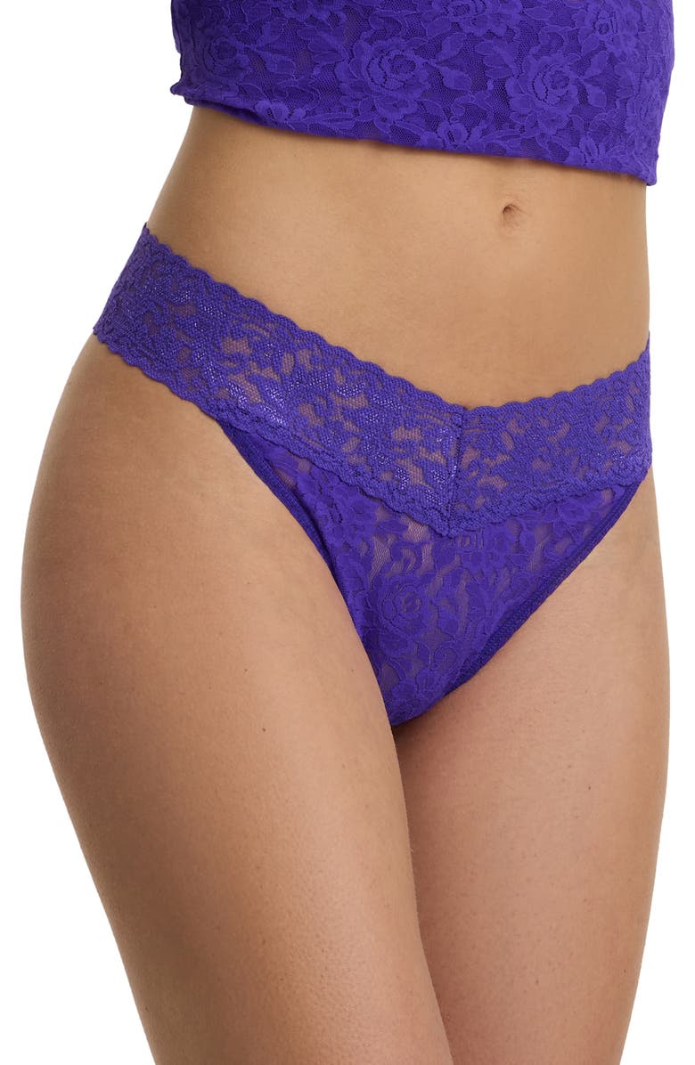 Hanky Panky Signature Lace Thongs 3-Pack - Original Rise One Size (4-14) Women's Lingerie