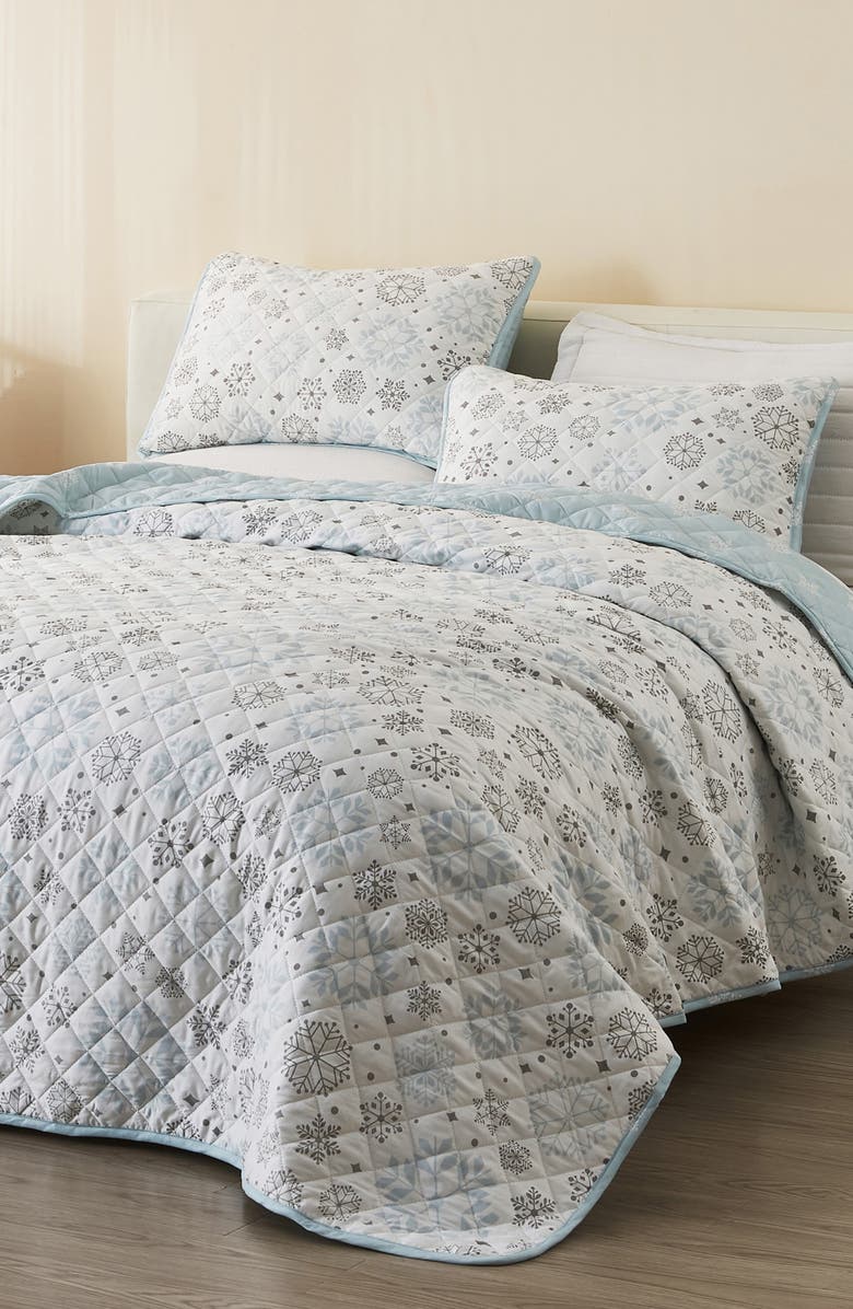 Woven & Weft Winter Snowman Quilt & Sham Set, Alternate, color, Large Snowflake