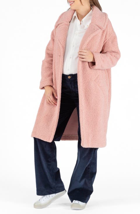 Léonie Long pregnancy coat