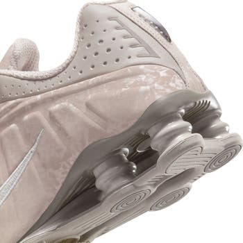 Shox R4 Running Shoe