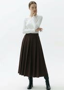 Exquise Jakayla Chic Pleated Midi Skirt